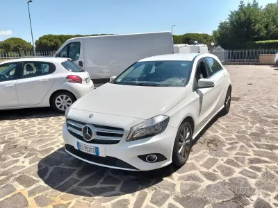 Usata Mercedes A180 Executive 90 CV (66 kW) 2013 Bianco Berlina