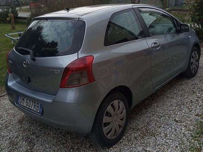 usata Toyota Yaris 1.3 benzina