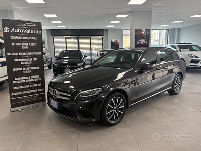 Usata Mercedes C180 Executive 122 CV (89 kW) 2021 Grigio Station wagon