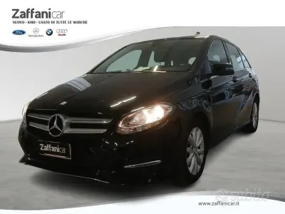 Usata Mercedes B180 Executive 109 CV (80 kW) 2016 Nero Utilitaria