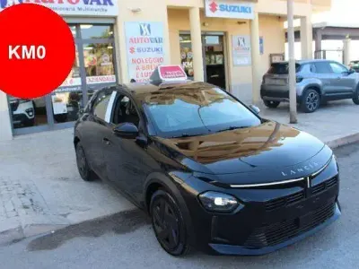 Nuova Lancia Ypsilon 101 CV (74 kW) 2025 Nero Utilitaria