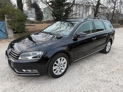 Nero Usata 2014 VW Passat Comfortline Station wagon | 6800 € (Buon prezzo)