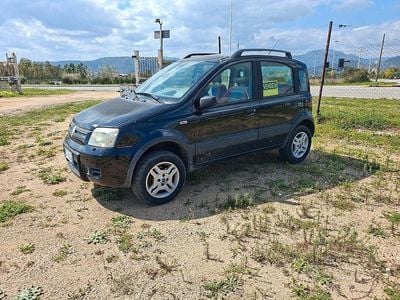 Usata Fiat Panda 4x4 80 CV (58 kW) 2006 Nero Utilitaria