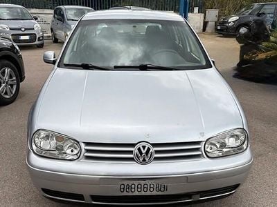 Usata VW Golf IV Comfortline 100 CV (73 kW) 2003 Argento Berlina