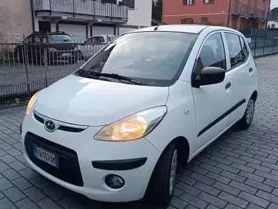 Usata Hyundai i10 67 CV (49 kW) 2010 Bianco Utilitaria