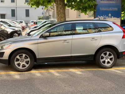 Usata Volvo XC60 Business Edition 163 CV (119 kW) 2013 Argento SUV