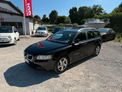 Usata Volvo V50 Plus 115 CV (84 kW) 2012 Nero Station wagon