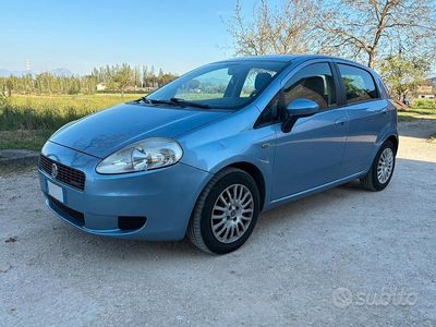 Usata Fiat Grande Punto 75 CV (55 kW) 2008 Blu Utilitaria