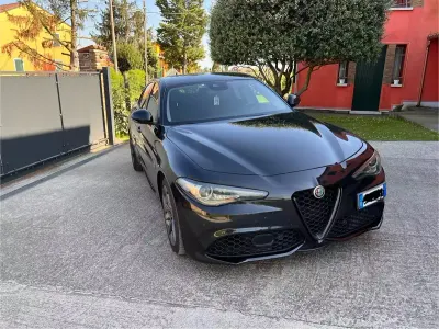 Usata Alfa Romeo Giulia Veloce 210 CV (154 kW) 2017 Nero Berlina