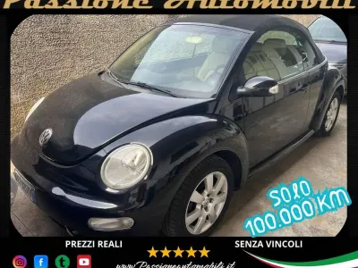 Usata VW New Beetle 102 CV (75 kW) 2005 Nero Utilitaria