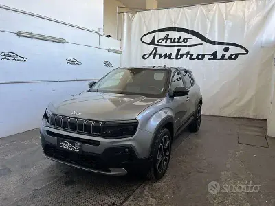 Nuova Jeep Avenger Summit 101 CV (74 kW) 2025 Grigio SUV