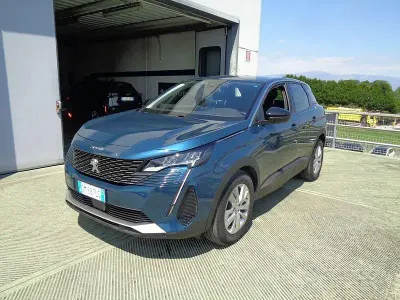 Usata Peugeot 3008 Active 131 CV (96 kW) 2022 Blu SUV