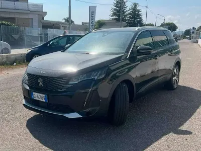 Usata Peugeot 5008 Allure 131 CV (96 kW) 2022 Nero SUV