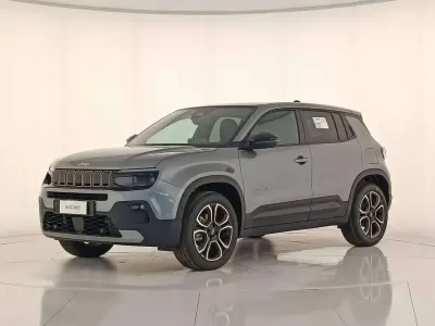 Nuova Jeep Avenger Summit 101 CV (74 kW) 2026 Granite grey SUV
