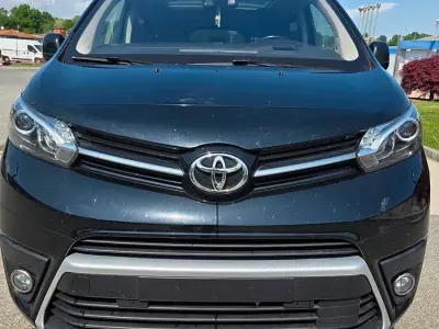 Usata Toyota Proace Verso 180 CV (132 kW) 2020 Nero Station wagon