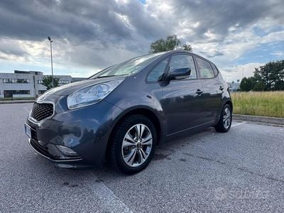 Usata Kia Venga 77 CV (56 kW) 2015 Grigio Utilitaria