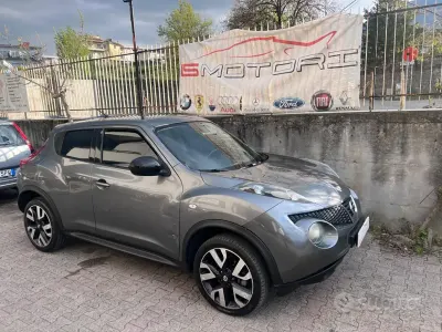 Usata Nissan Juke Tekna 110 CV (80 kW) 2014 Grigio SUV
