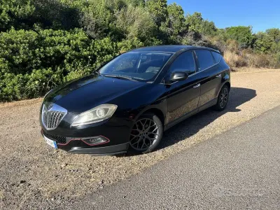 Usata Lancia Delta 150 CV (110 kW) 2009 Nero Utilitaria