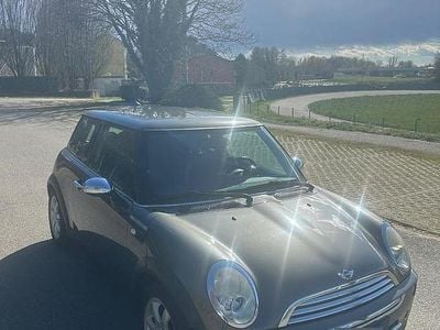 Usata Mini ONE 90 CV (66 kW) 2006 Marrone Utilitaria