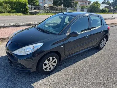 Usata Peugeot 206 57 CV (41 kW) 2010 Grigio Berlina