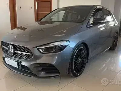 Usata Mercedes B200 AMG Line Premium 150 CV (110 kW) 2024 Nero Utilitaria