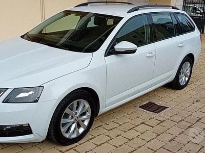 Usata Skoda Octavia 116 CV (85 kW) 2019 Bianco Station wagon