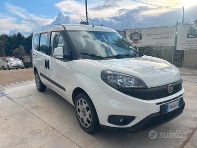 Usata Fiat Doblò 120 CV (88 kW) 2018 Bianco Monovolume