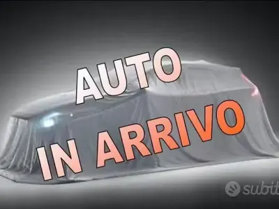 Usata Toyota Yaris Hybrid Style 115 CV (84 kW) 2022 Bianco Berlina
