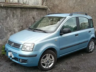 Usata Fiat Panda Dynamic 69 CV (50 kW) 2006 Blu Utilitaria