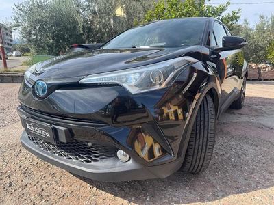 Usata Toyota C-HR Lounge 97 CV (71 kW) 2017 Nero SUV