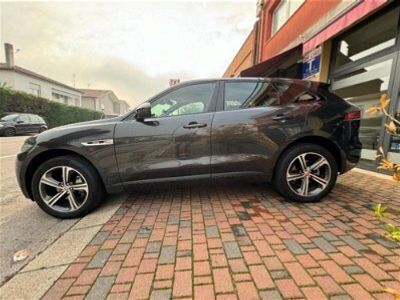 usata Jaguar F-Pace 2.0 D 180 CV AWD R-Sport usato