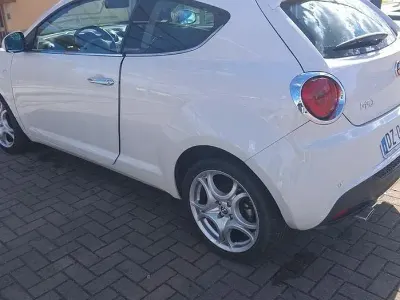 Usata Alfa Romeo MiTo 120 CV (88 kW) 2009 Bianco Utilitaria
