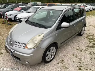 Usata Nissan Note Tekna 87 CV (63 kW) 2008 Grigio chiaro Utilitaria