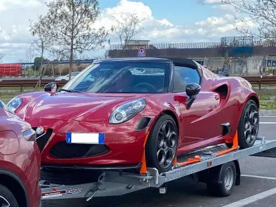 Usata Alfa Romeo 4C Spider 241 CV (177 kW) 2018 Rosso Cabrio