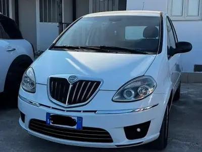 Usata Lancia Musa 90 CV (66 kW) 2009 Monovolume