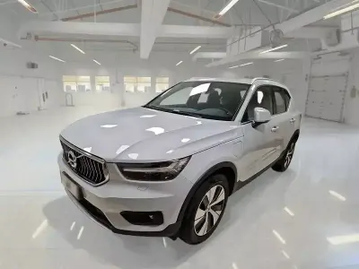Occasion Volvo XC40 179 ch (131 kW) 2021 Blanc SUV