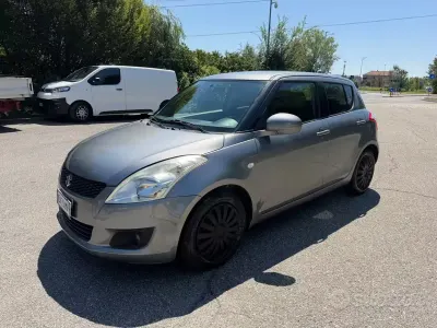 Usata Suzuki Swift GL 94 CV (69 kW) 2012 Marrone Utilitaria
