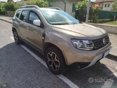 Usata Dacia Duster Prestige 114 CV (83 kW) 2019 Marrone SUV