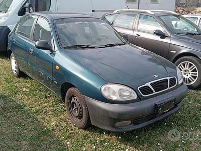 Usata Chevrolet Lanos 75 CV (55 kW) 2000 Verde Berlina