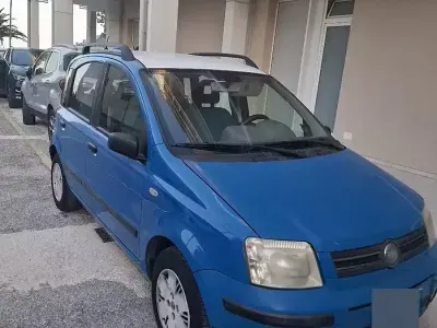 Usata Fiat Panda 60 CV (44 kW) 2004 Bluazzurro Utilitaria