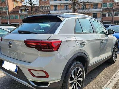 Usata VW T-Roc Style 110 CV (80 kW) 2022 Grigio SUV