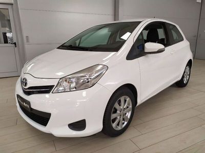 usata Toyota Yaris 1.0 3P Active NEOPATENTATI