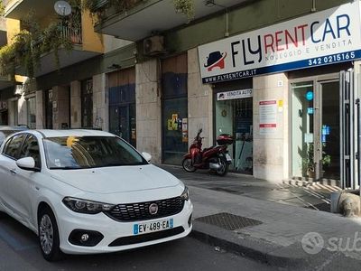 Usata Fiat Tipo Easy 120 CV (88 kW) 2018 Bianco Berlina