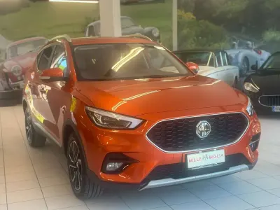 Usata MG ZS Luxury 106 CV (77 kW) 2023 Arancione SUV