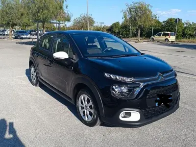 Begagnad Citroën C3 83 HK (61 kW) 2024 Svart Sedan