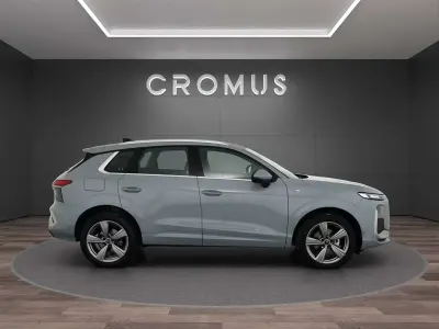 Nuova Audi Q3 S-Line 150 CV (110 kW) 2025 Other SUV