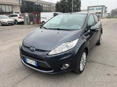 Usata Ford Fiesta 82 CV (60 kW) 2009 Blu Utilitaria
