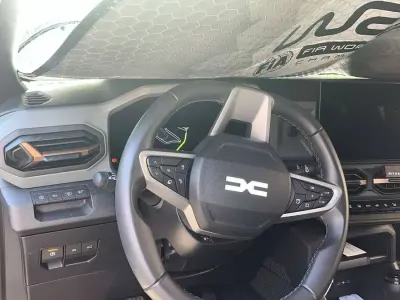 Usata Dacia Bigster Extreme 140 CV (102 kW) 2025 Verde SUV