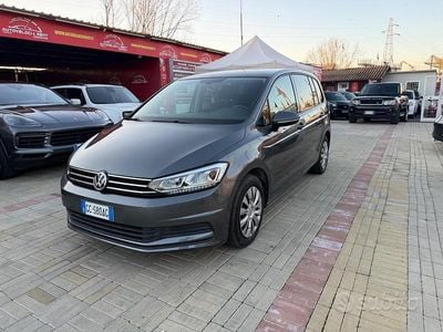 Usata VW Touran 116 CV (85 kW) 2018 Grigio Monovolume