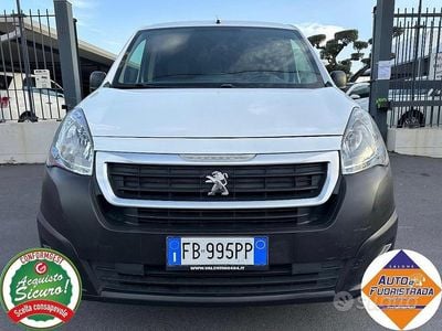 Usata Peugeot Partner Comfort 100 CV (73 kW) 2016 Bianco Monovolume